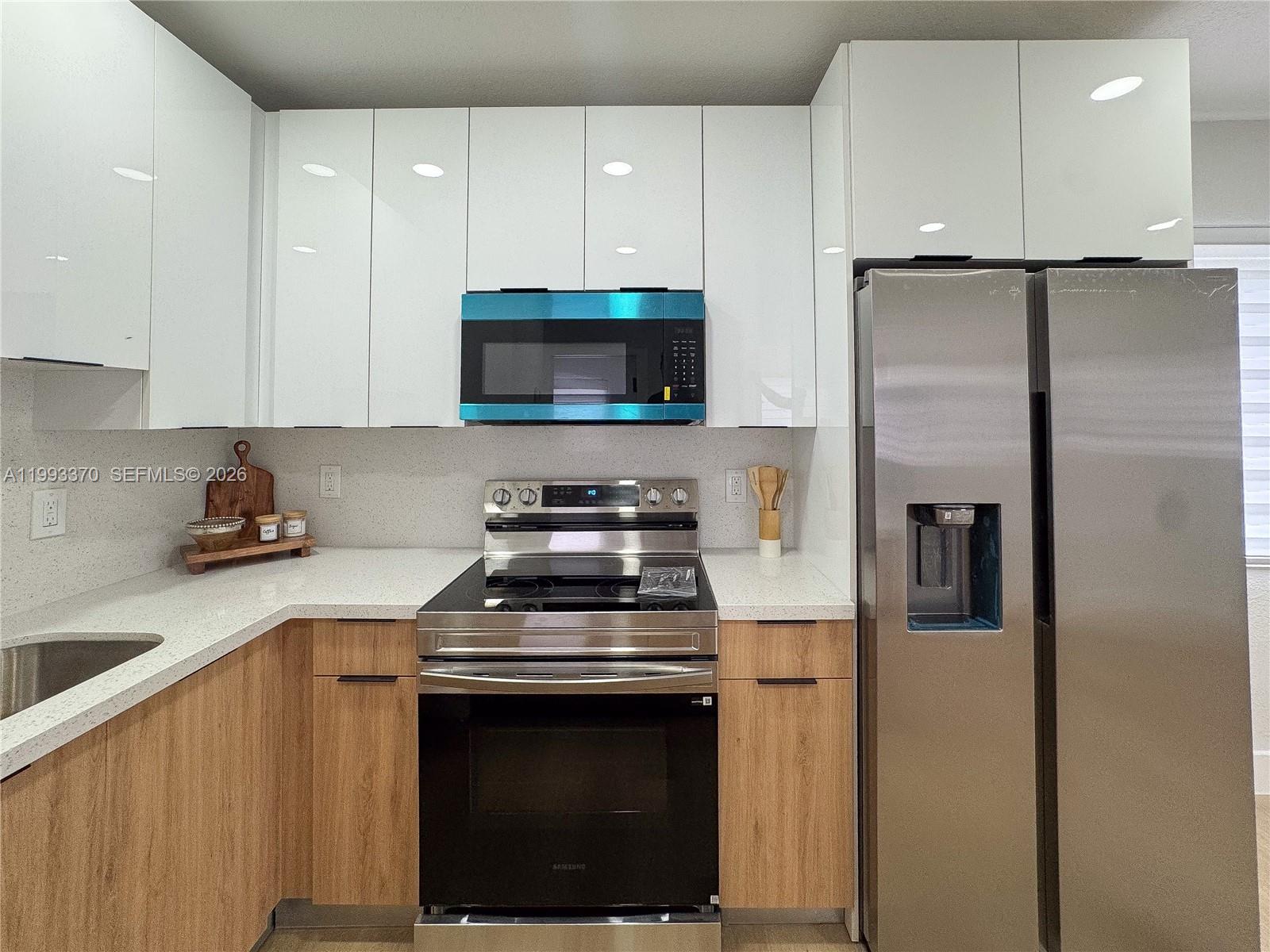 LIBERTY CITY - Residential