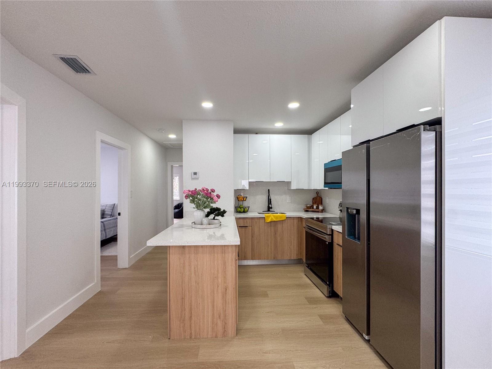 LIBERTY CITY - Residential