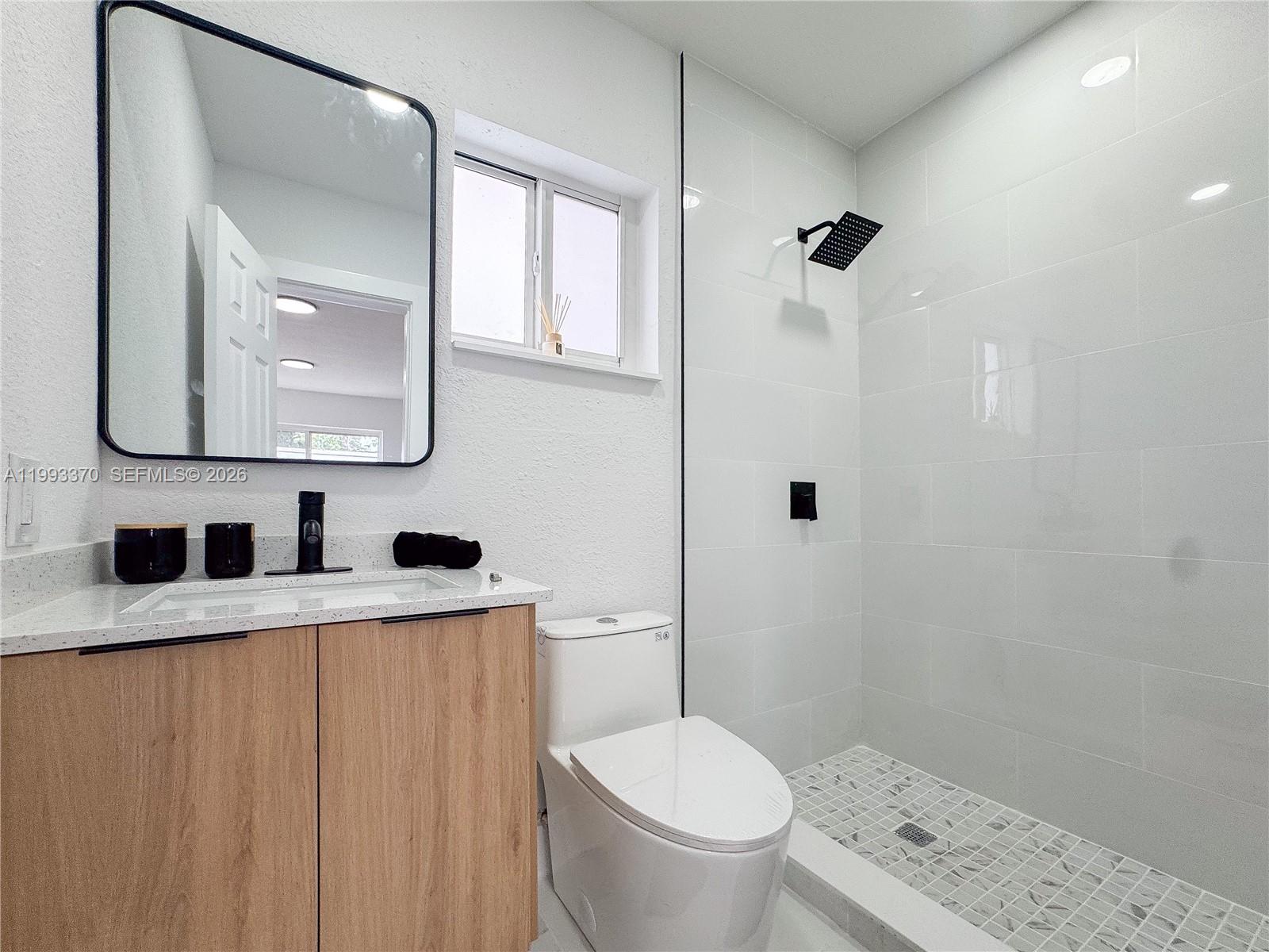 LIBERTY CITY - Residential