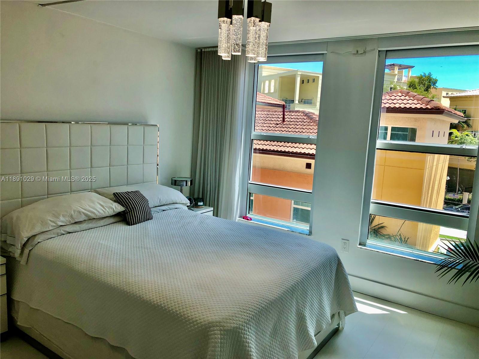 YACHT CLUB AT PORTOFINO C - Residential