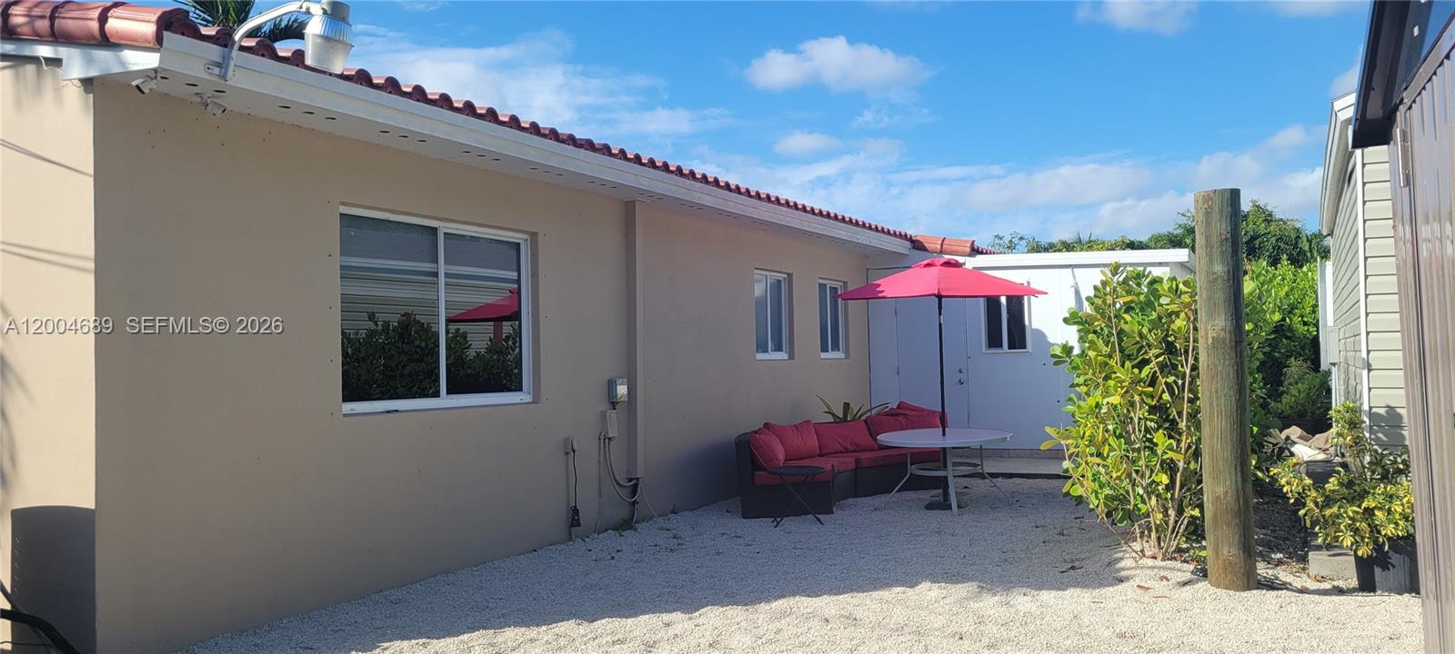 TWIN LAKES MANOR SUB - Residential
