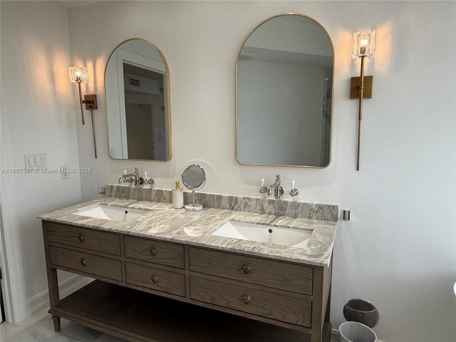CARROLL WALK CONDO - Residential Lease