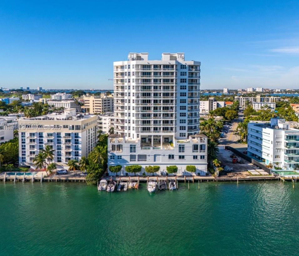 CARROLL WALK CONDO - Residential Lease