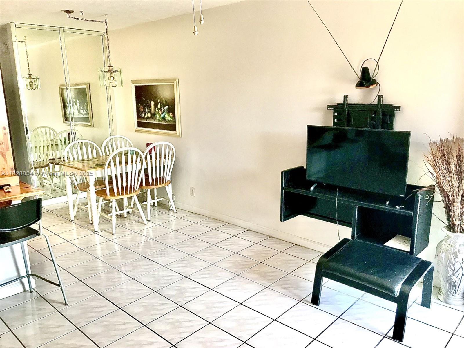 820 SW 11th Ave 16B