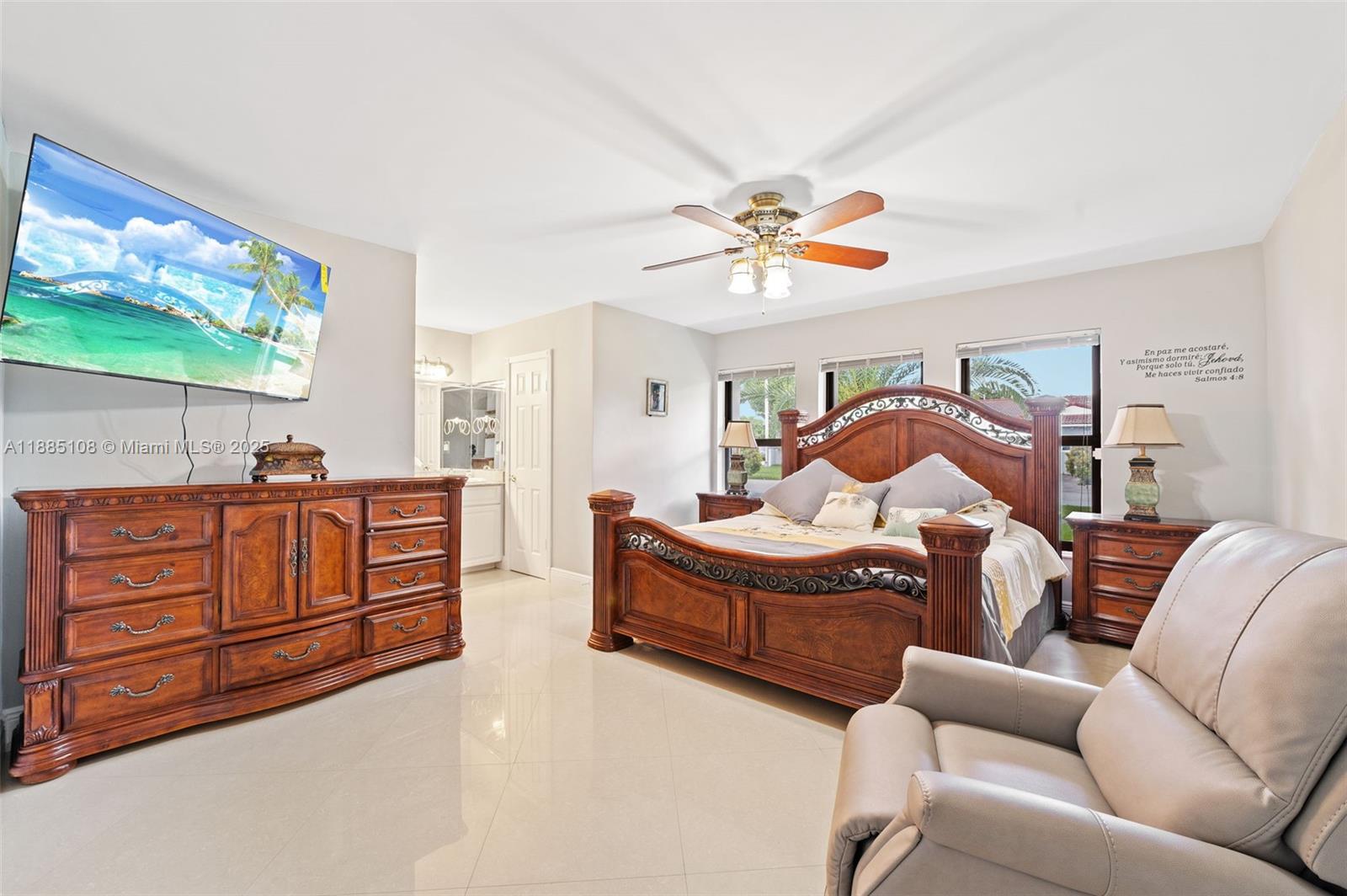 INTERNATIONAL GARDENS SEC - Residential