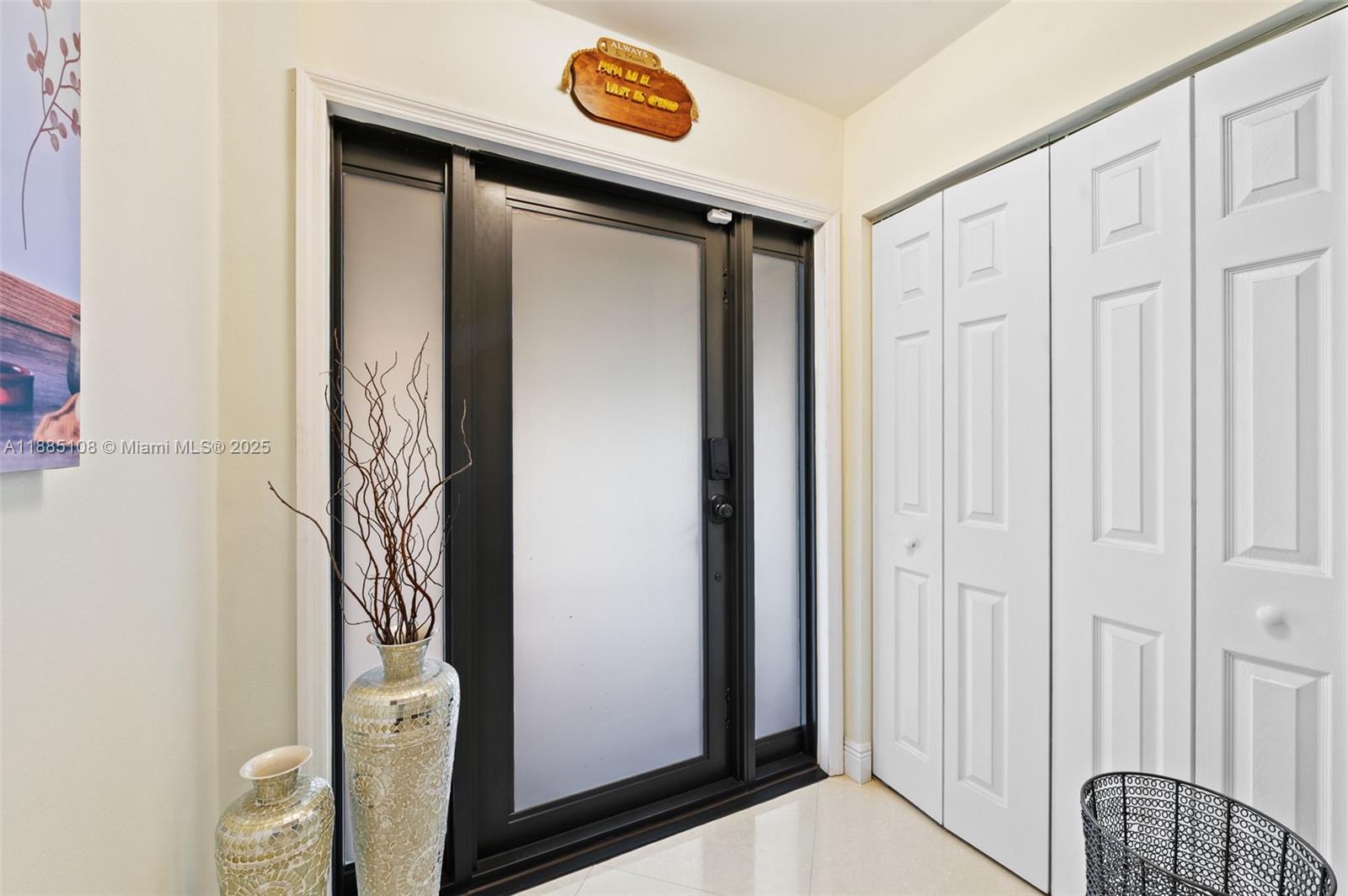 INTERNATIONAL GARDENS SEC - Residential