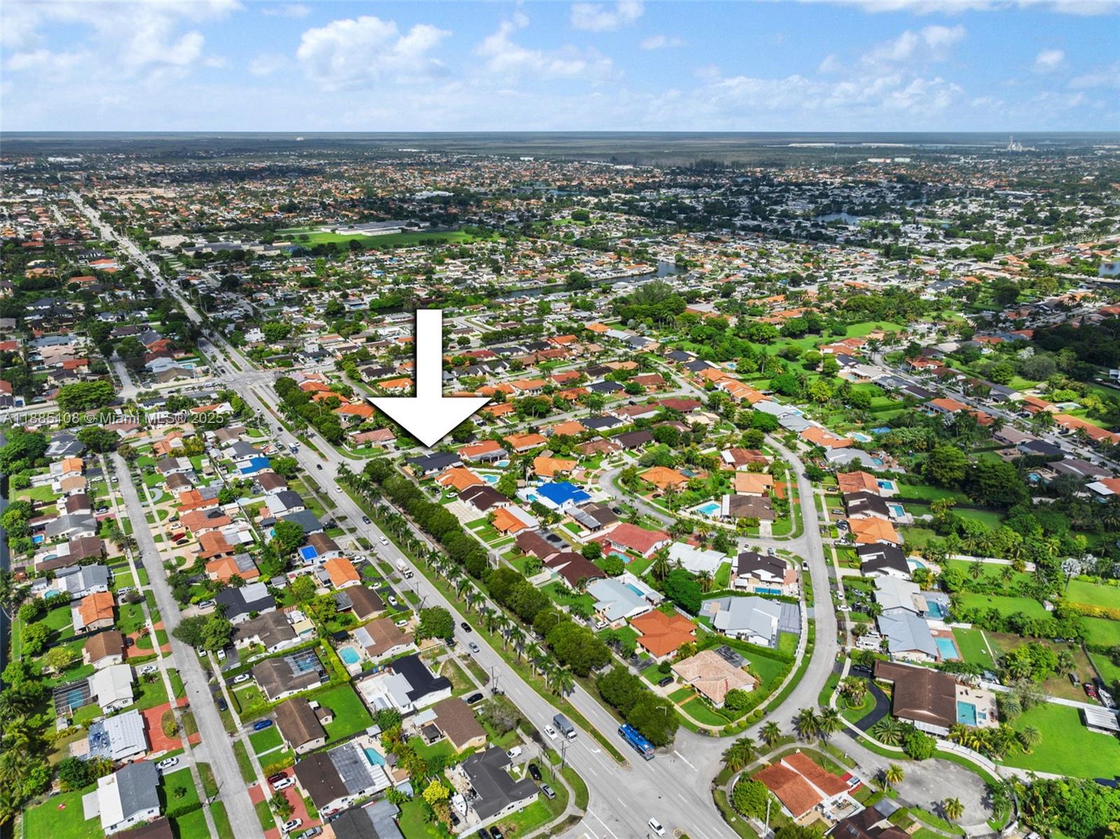 INTERNATIONAL GARDENS SEC - Residential