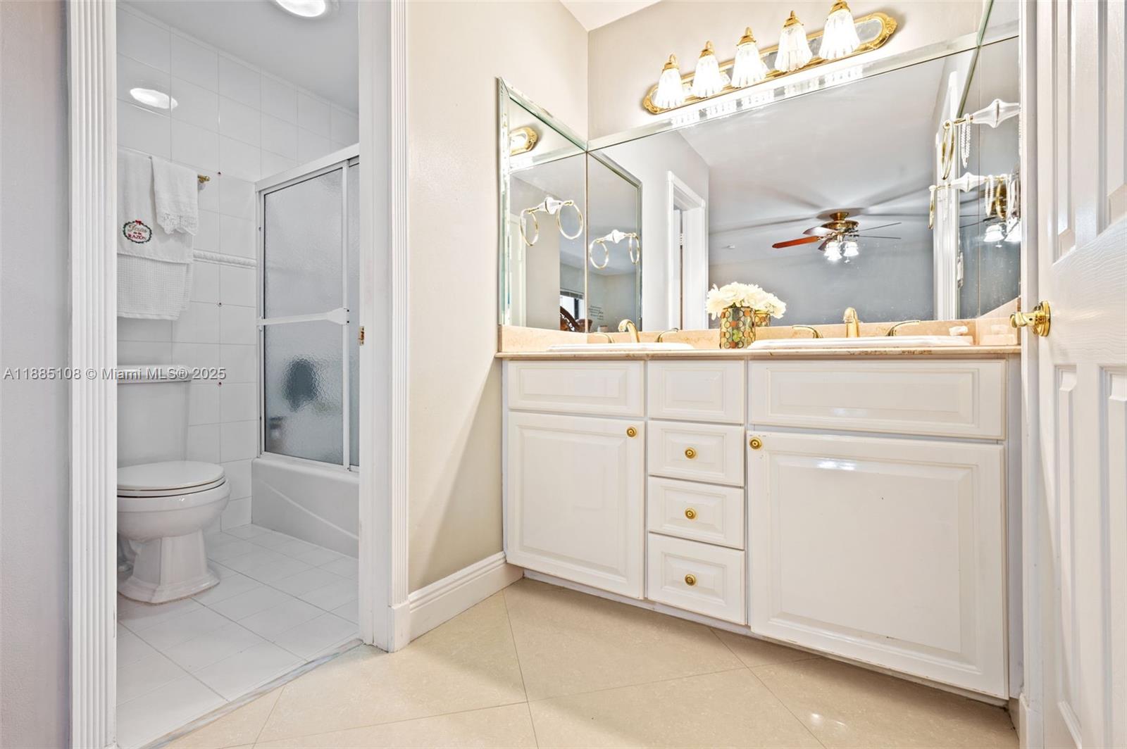 INTERNATIONAL GARDENS SEC - Residential