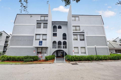 Photo of 1880 N Congress Ave #301, West Palm Beach, FL 33401 (MLS # A12094637)