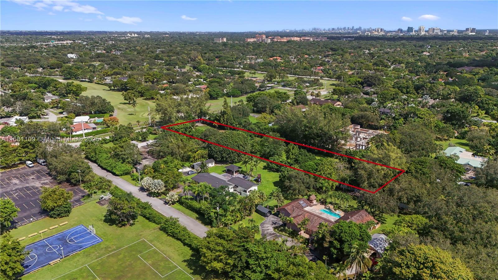 KILLIAN GREEN GOLF - Land