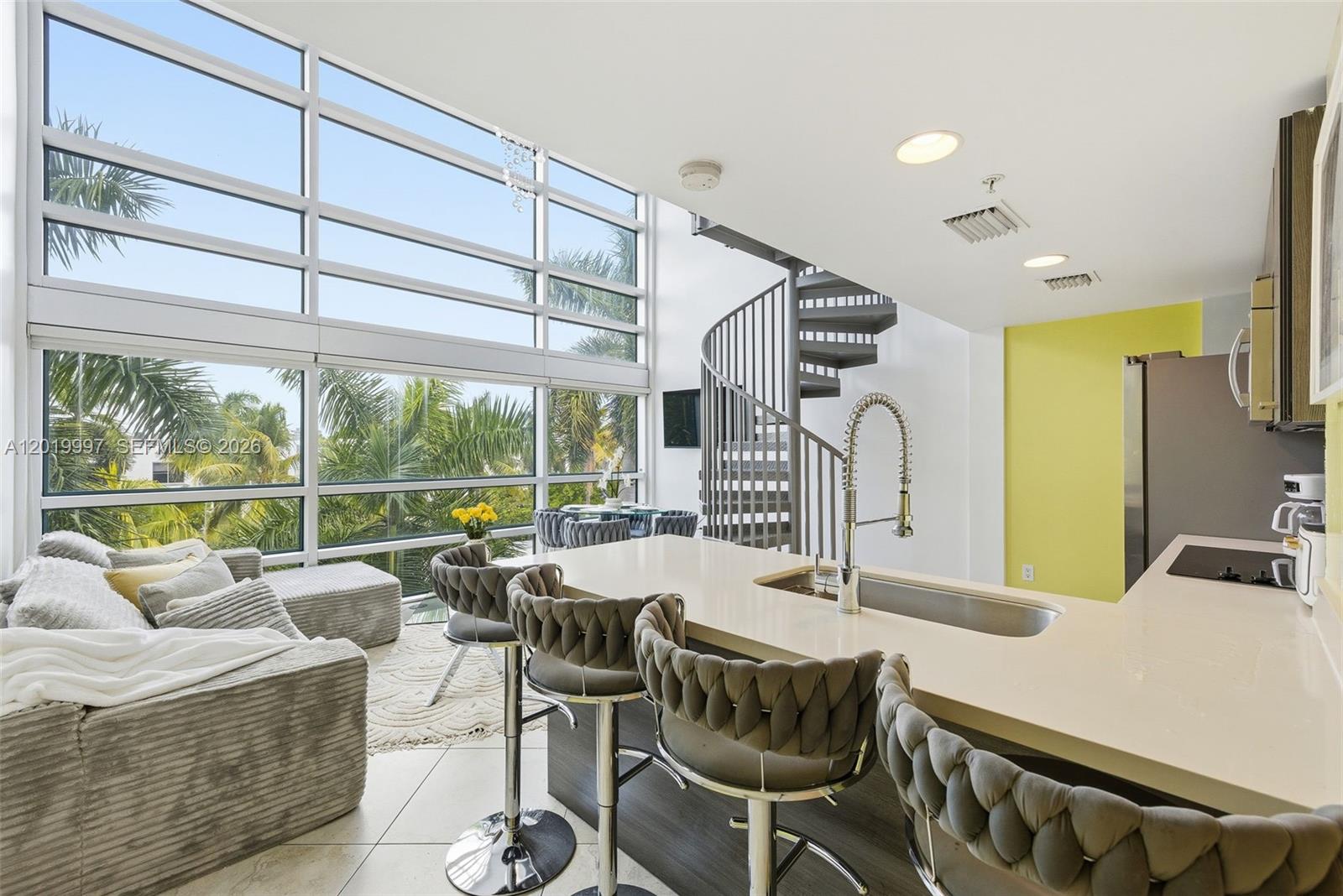 421 Meridian Ave 16