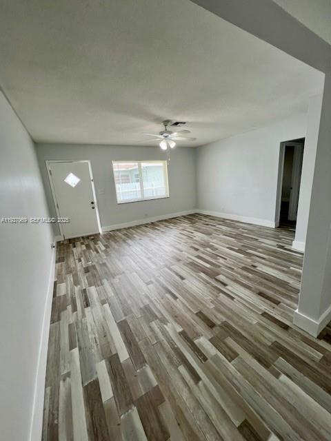 HOLLYWOOD PARK - Residential Lease