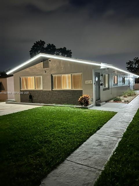 HOLLYWOOD PARK - Residential Lease