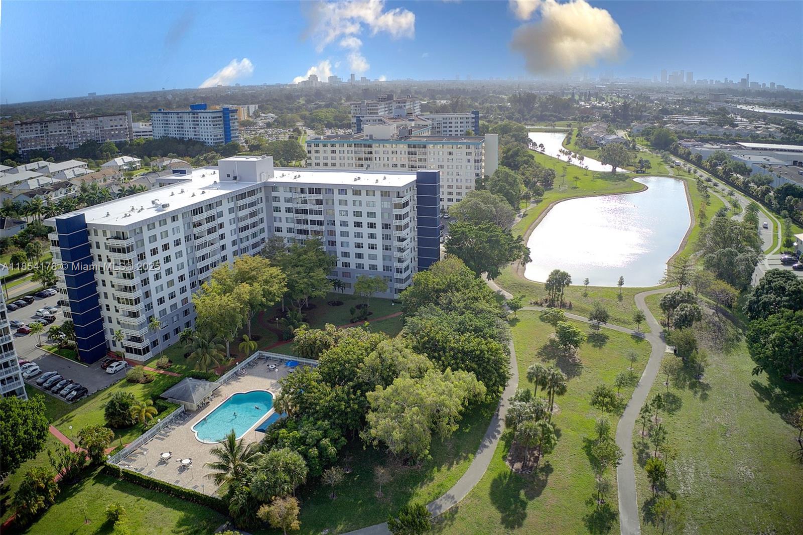 HILLCREST EAST NO 22 COND - Residential