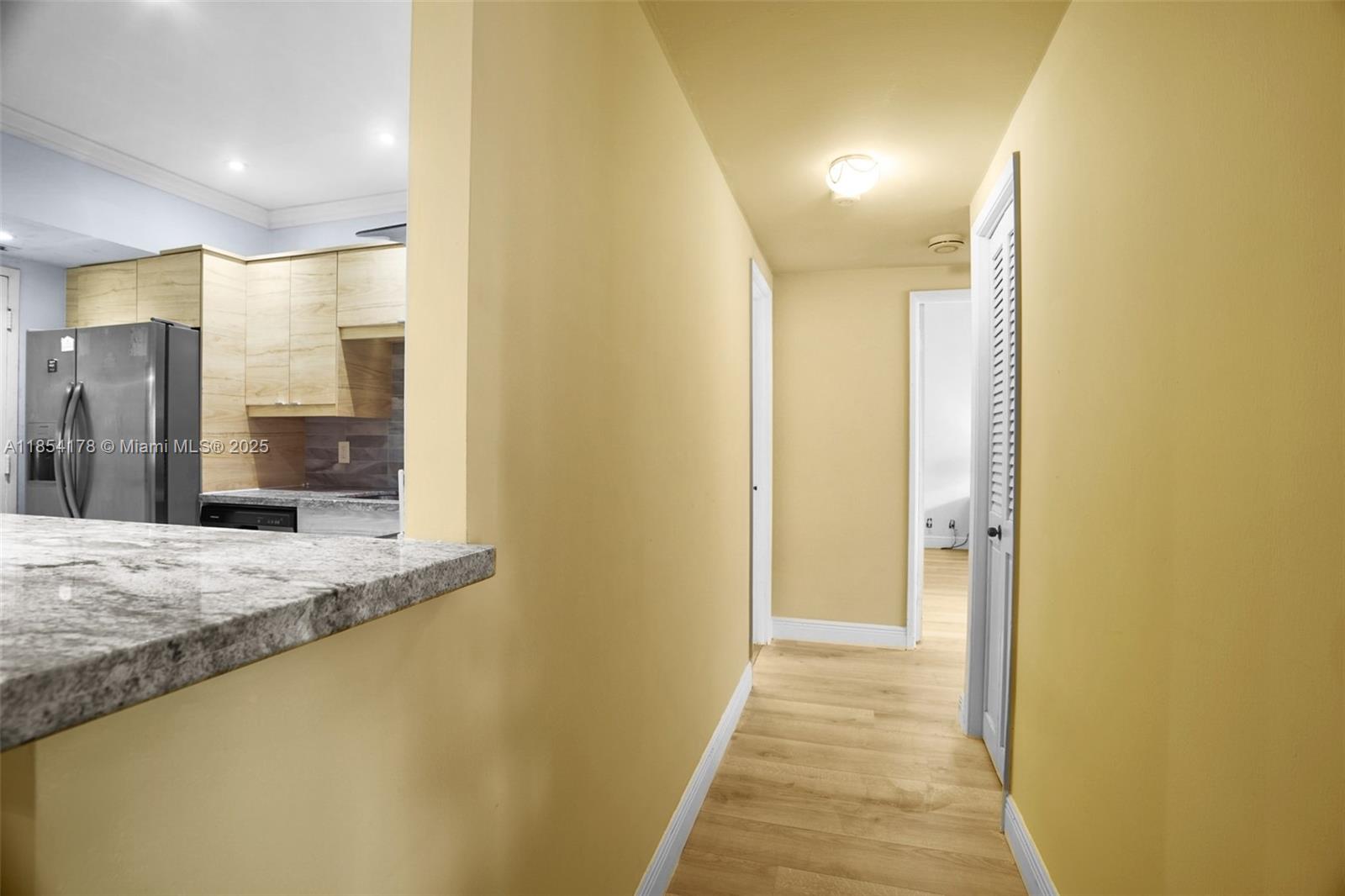 HILLCREST EAST NO 22 COND - Residential