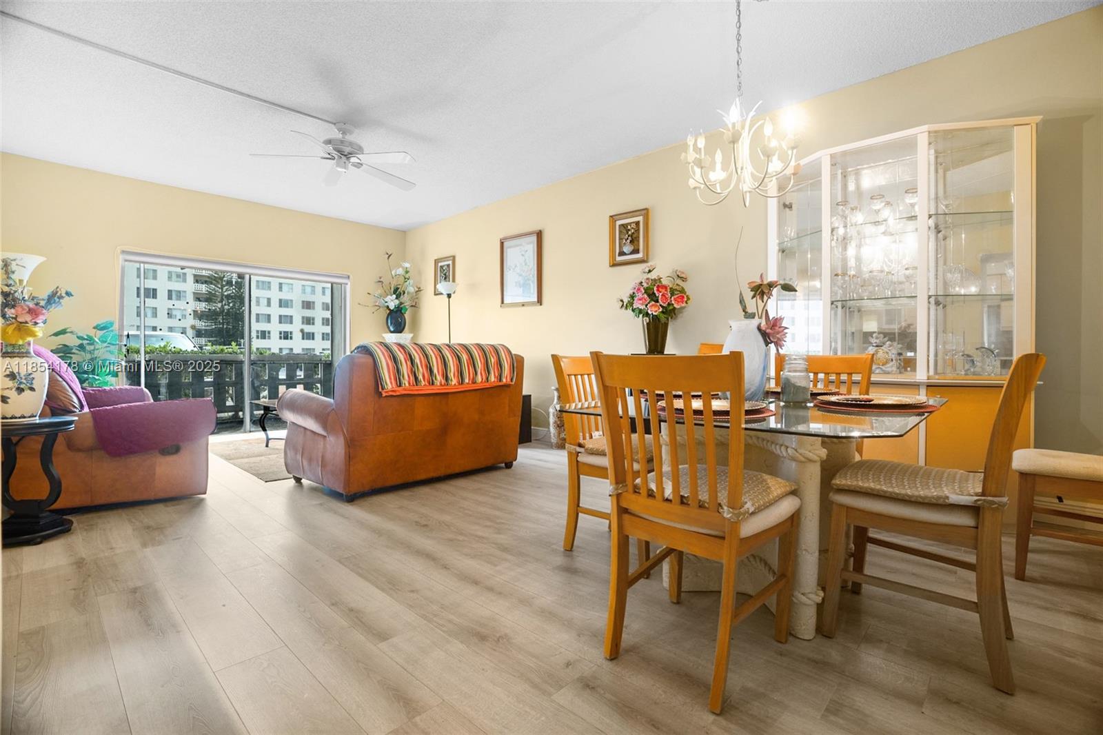 HILLCREST EAST NO 22 COND - Residential