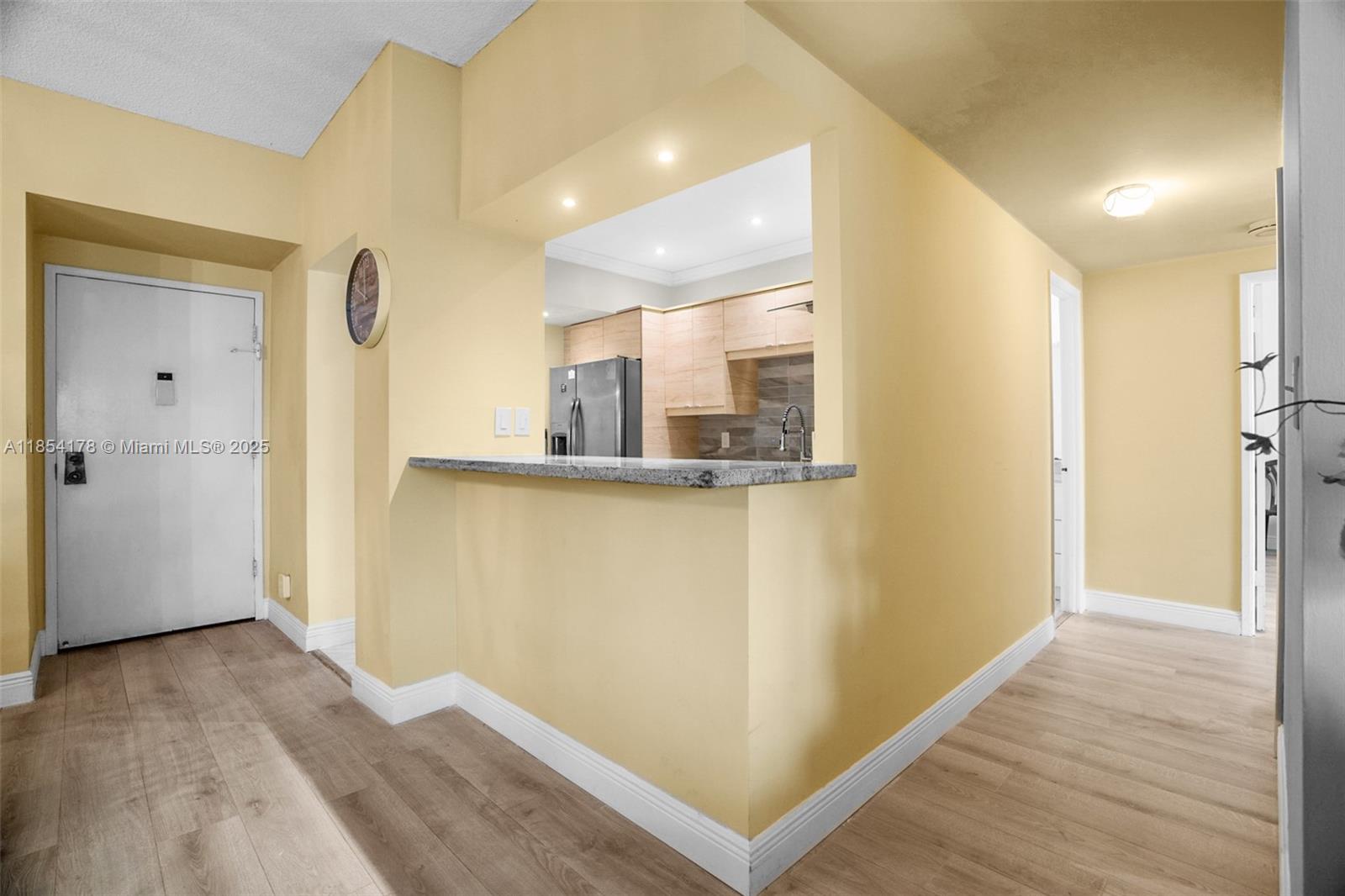 HILLCREST EAST NO 22 COND - Residential