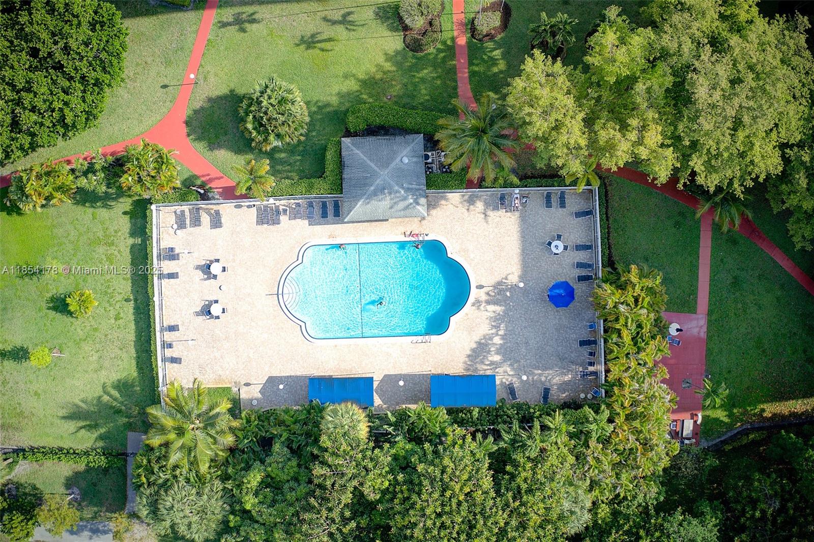 HILLCREST EAST NO 22 COND - Residential