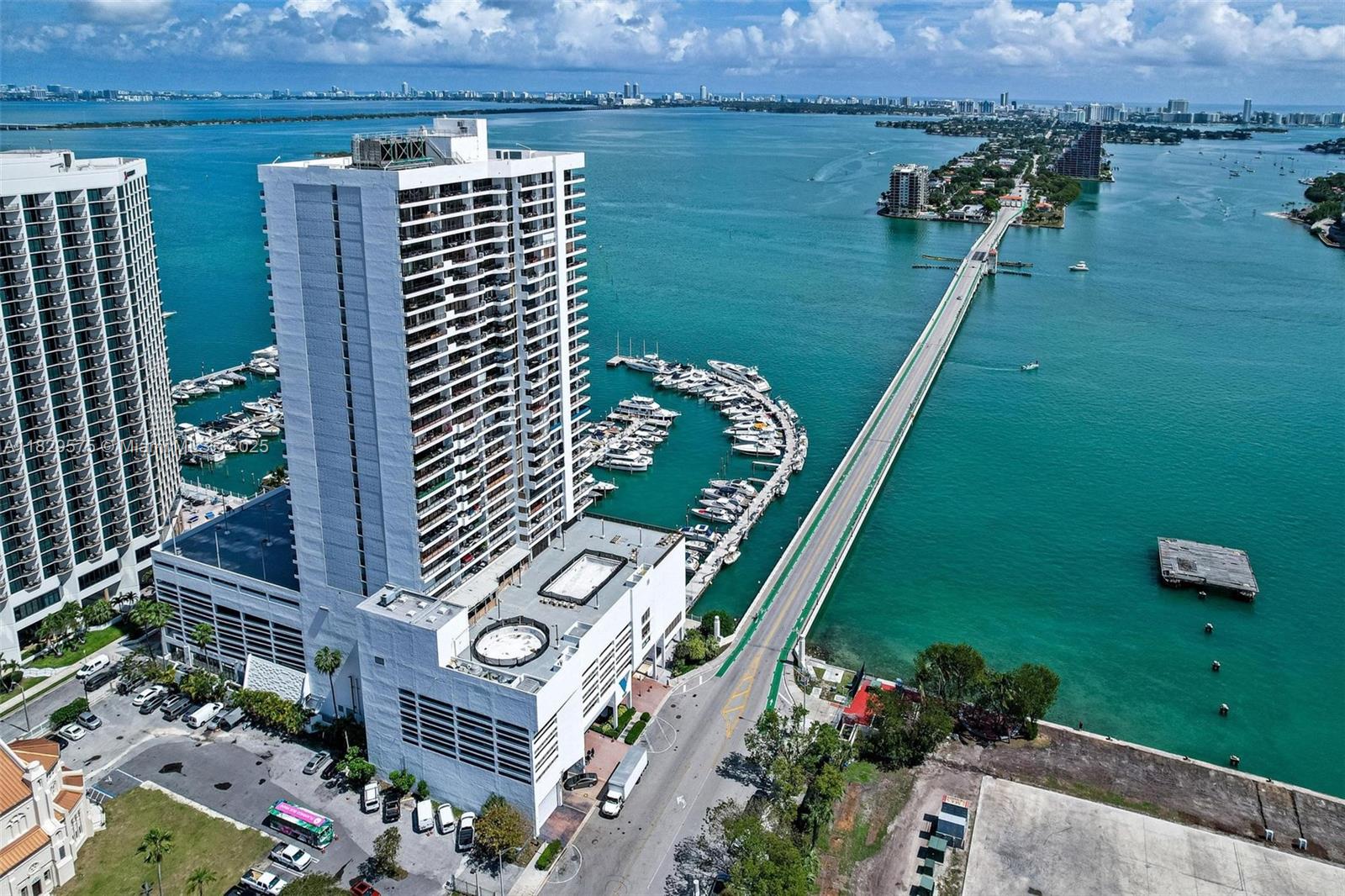 Spectacular Biscayne Bay and Downtown view!!!- Bright and spacious 1 Bed, 1Bath apartment at Venetia Condominium. Granite kitchen counter tops and stain steel appliances. Tile throughout the unit. Remodeled bathroom. Access to balcony from living room and bedroom. Close to the AA Arena, Major Highways, South Beach area, downtown, Midtown. The building features amenities such as; pool, tennis court, gym and marina. You can also enjoy the Metro mover and new trolley next door!!!