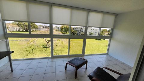 4065 N Lyndhurst N 4065 Deerfield Beach FL 33442