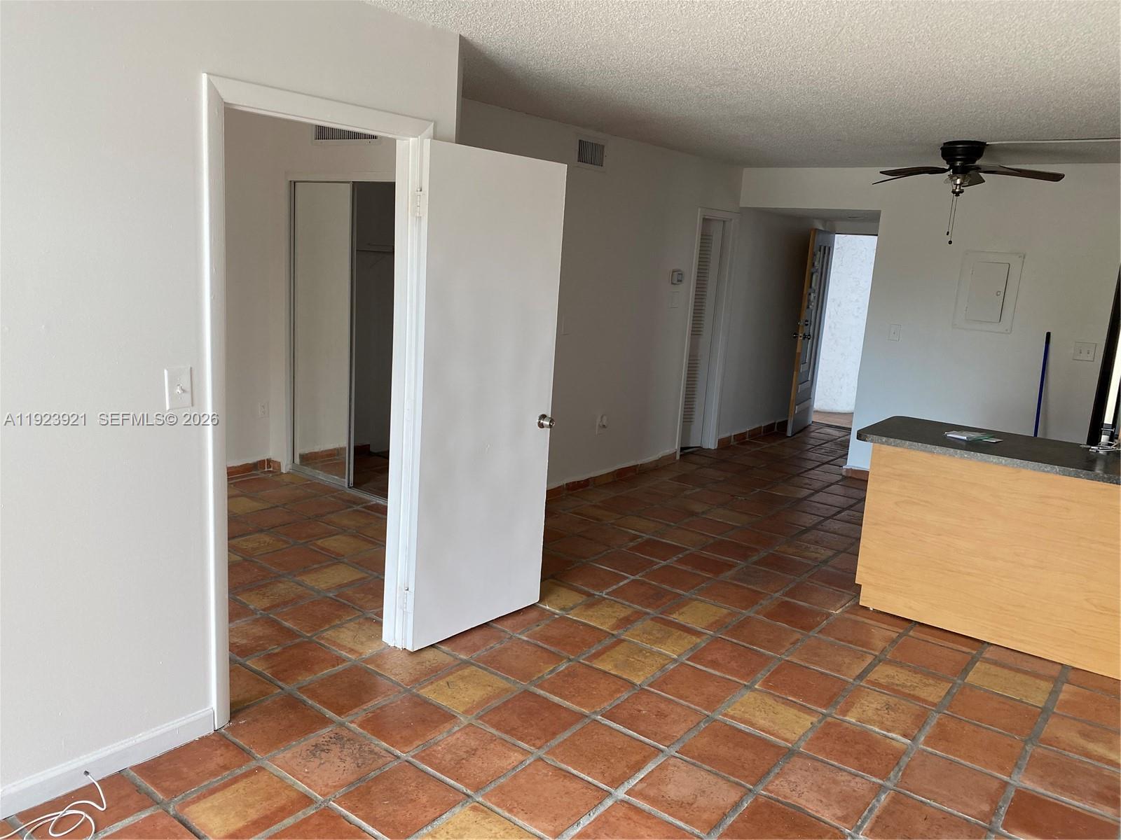 CRICKET CLUBHOUSE CONDO - Residential