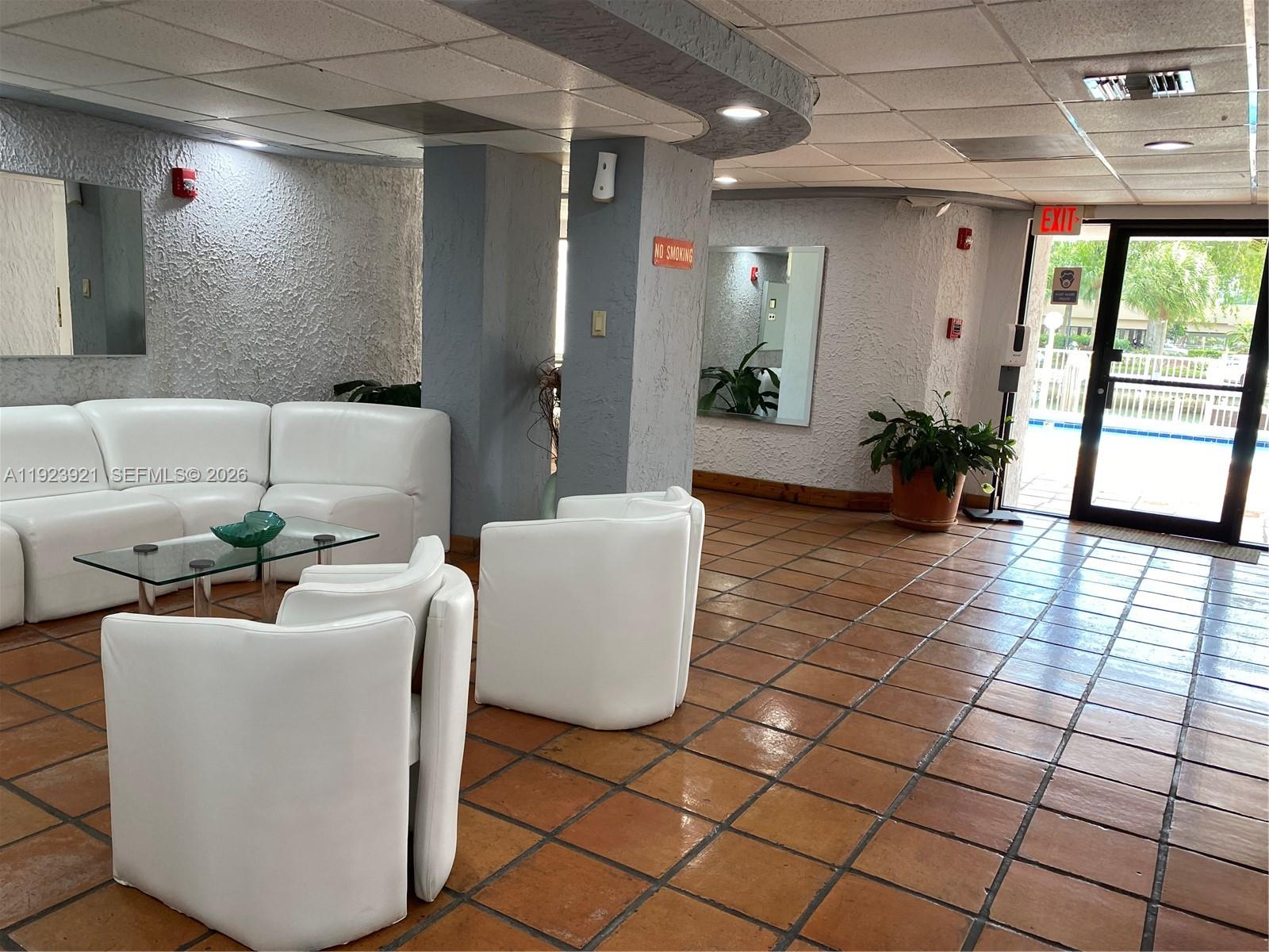 CRICKET CLUBHOUSE CONDO - Residential