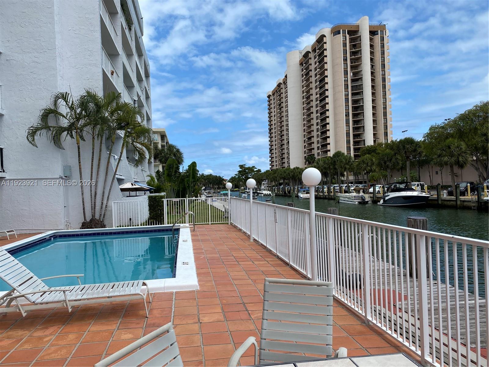 CRICKET CLUBHOUSE CONDO - Residential