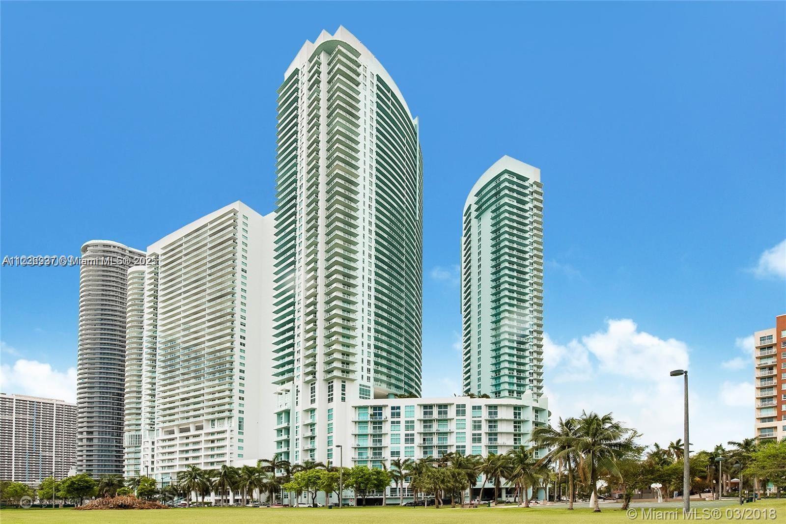 1900 N Bayshore Dr 3218