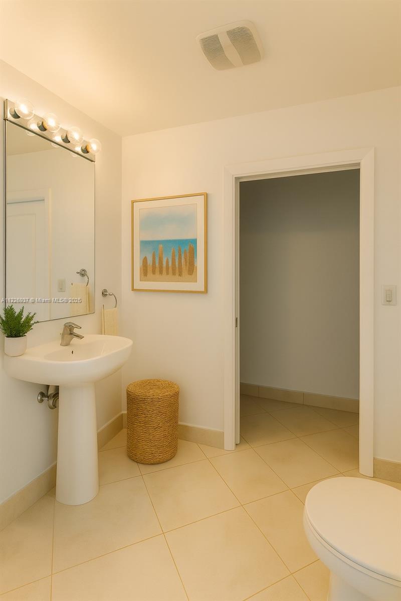 QUANTUM ON THE BAY CONDO - Residential