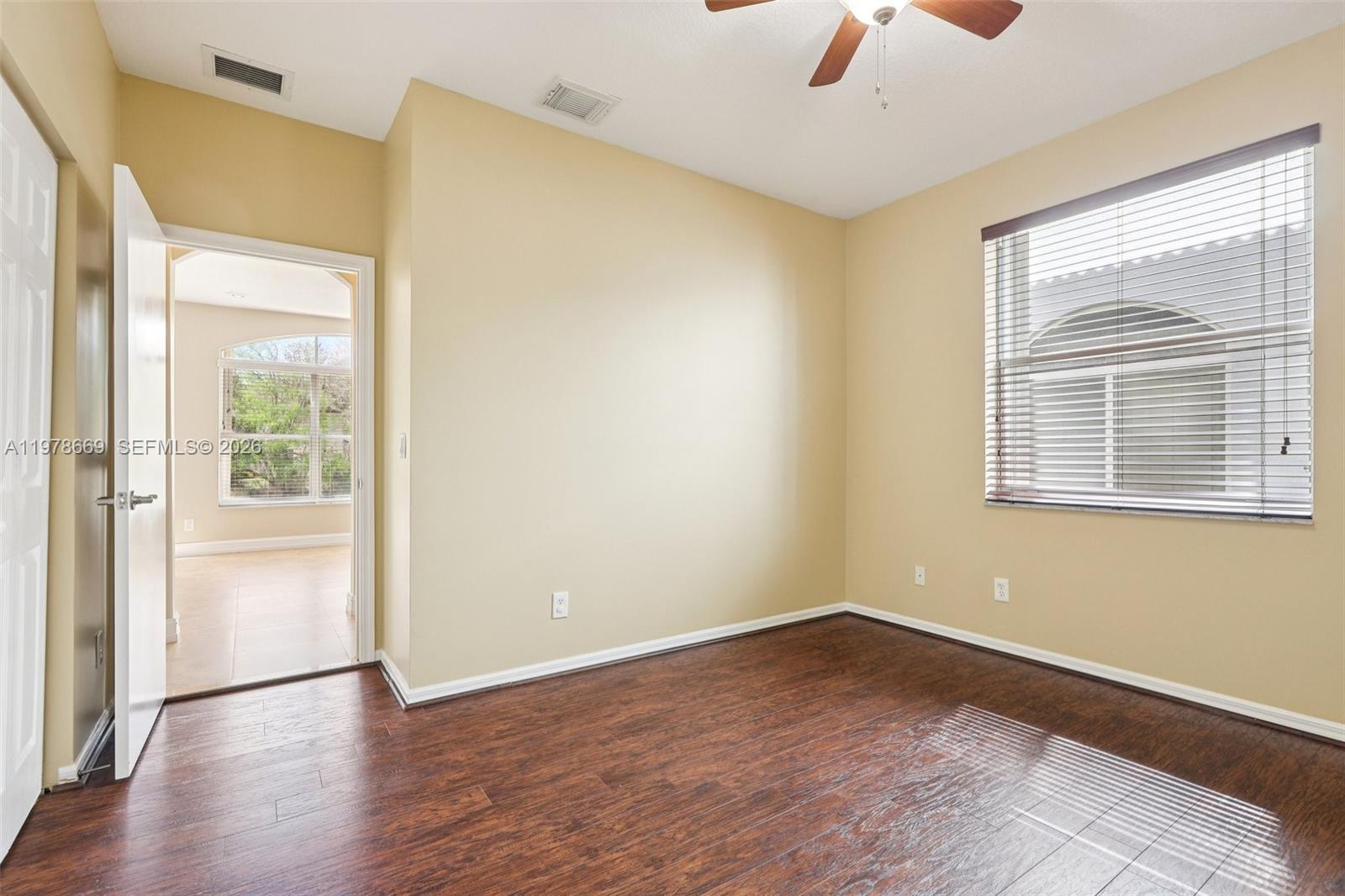 WALNUT CREEK REPLAT NO 1 - Residential