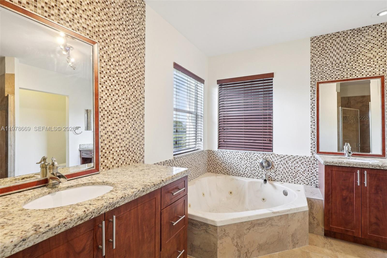 WALNUT CREEK REPLAT NO 1 - Residential