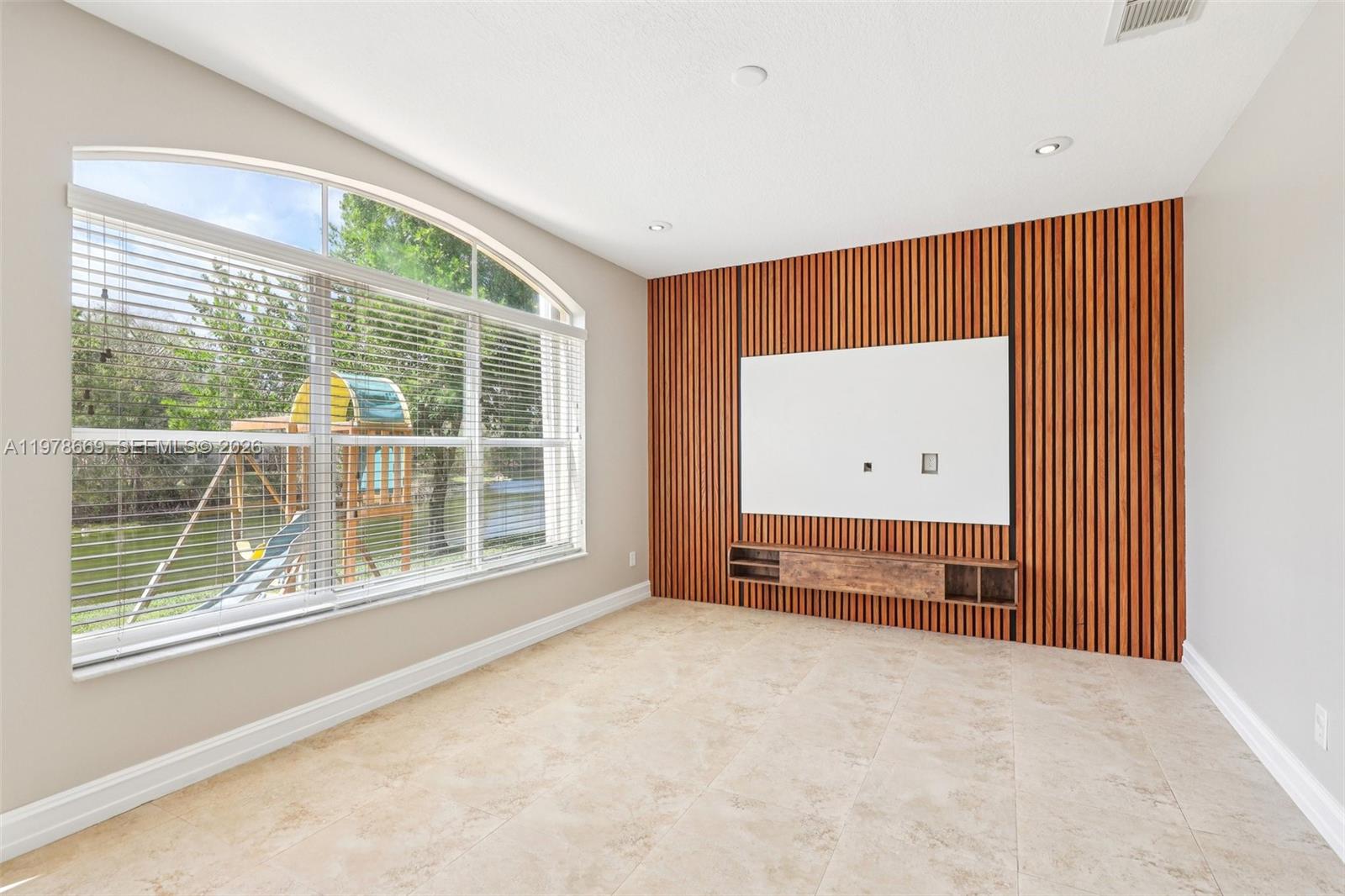 WALNUT CREEK REPLAT NO 1 - Residential