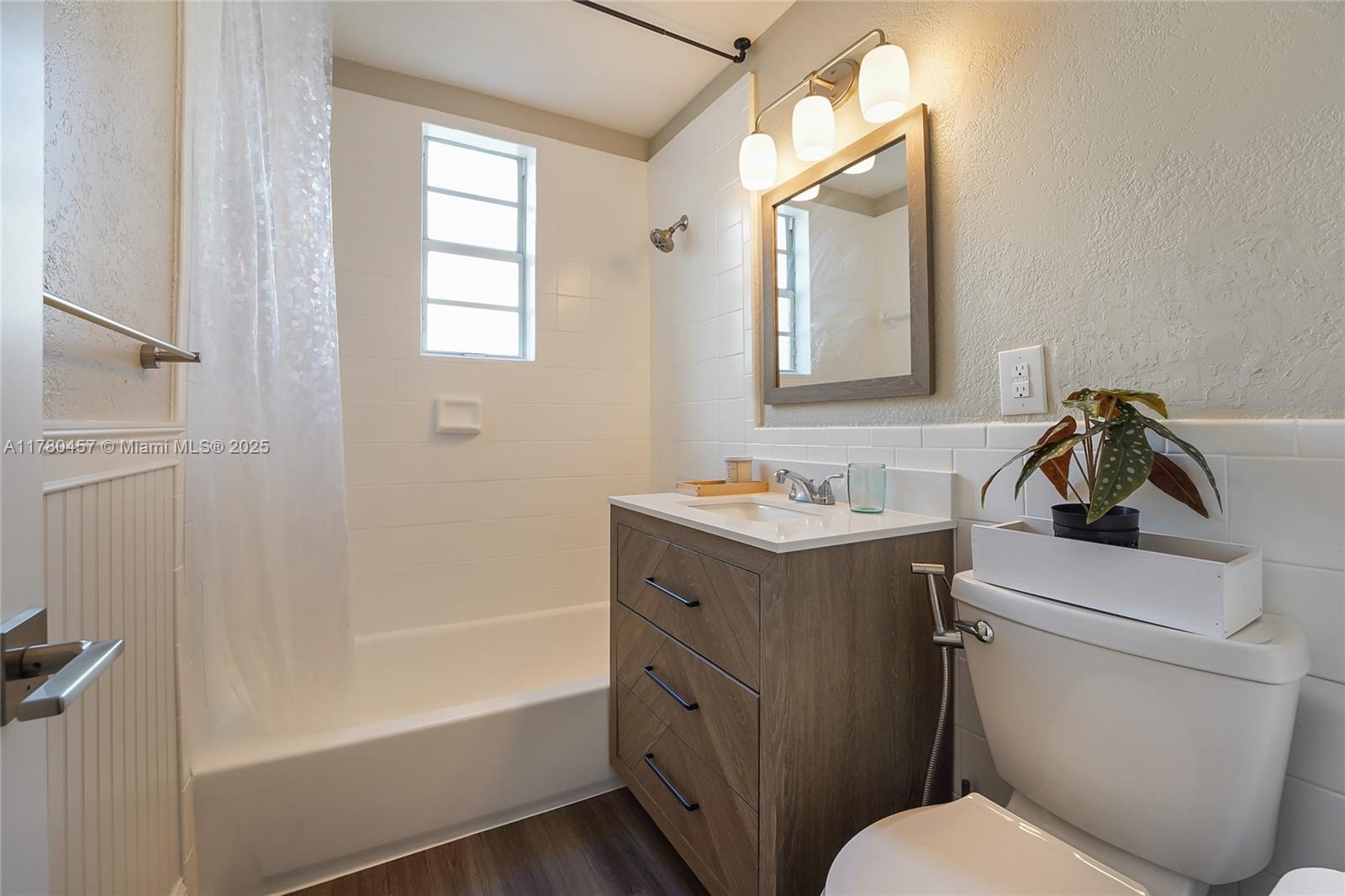 ENCLAVE ON SOUTH BEACH - Residential