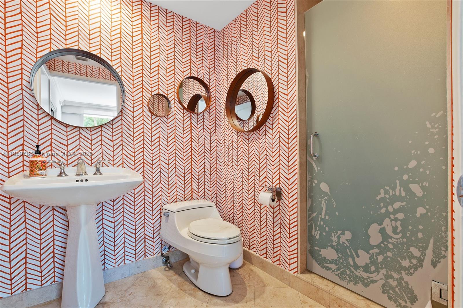 CLUB TOWER THREE CONDO - Residential