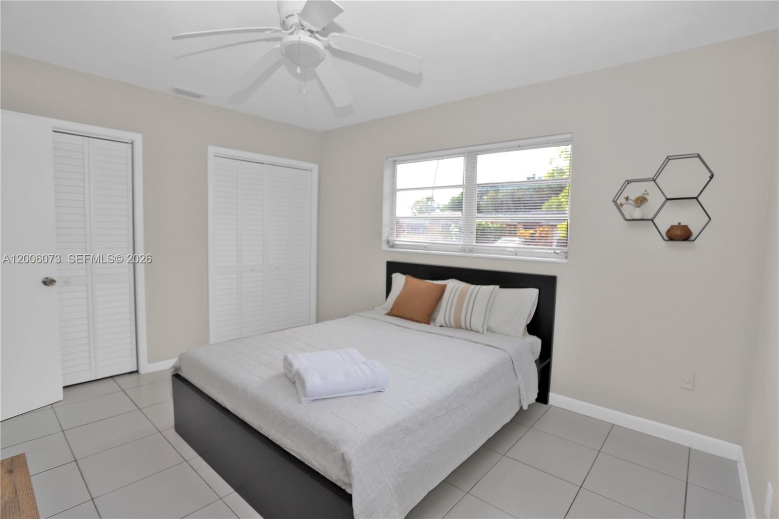 PYTHIAS PARK - Residential Lease