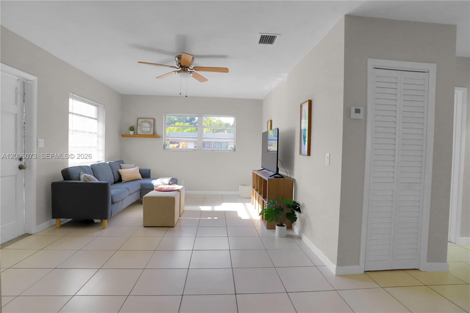 PYTHIAS PARK - Residential Lease