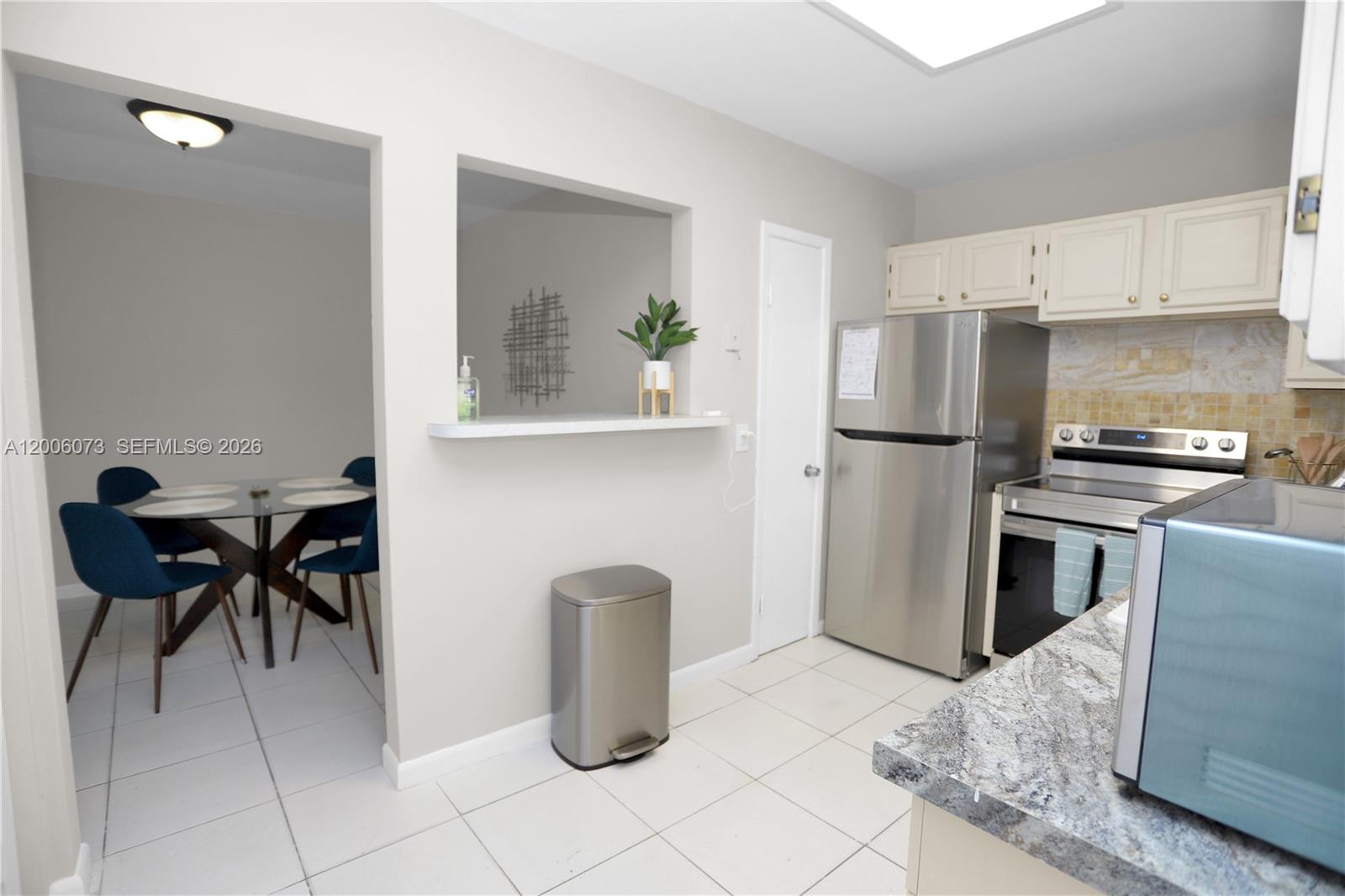 PYTHIAS PARK - Residential Lease
