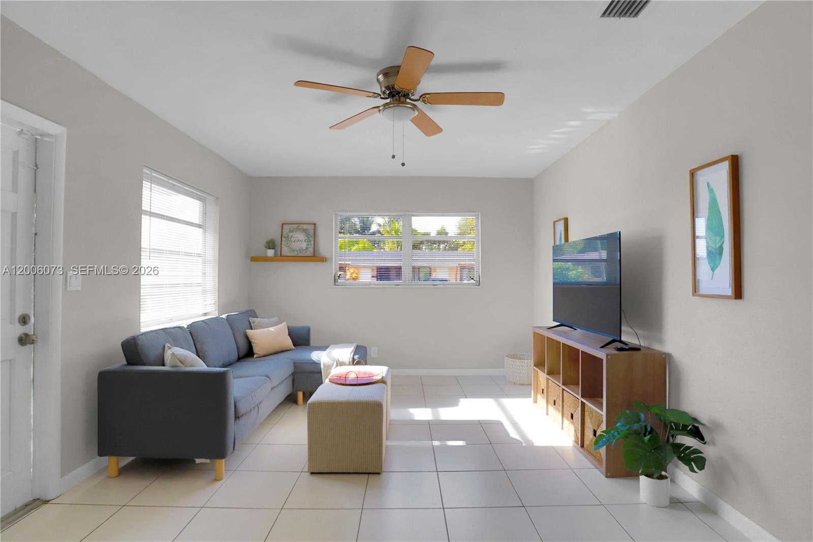 PYTHIAS PARK - Residential Lease