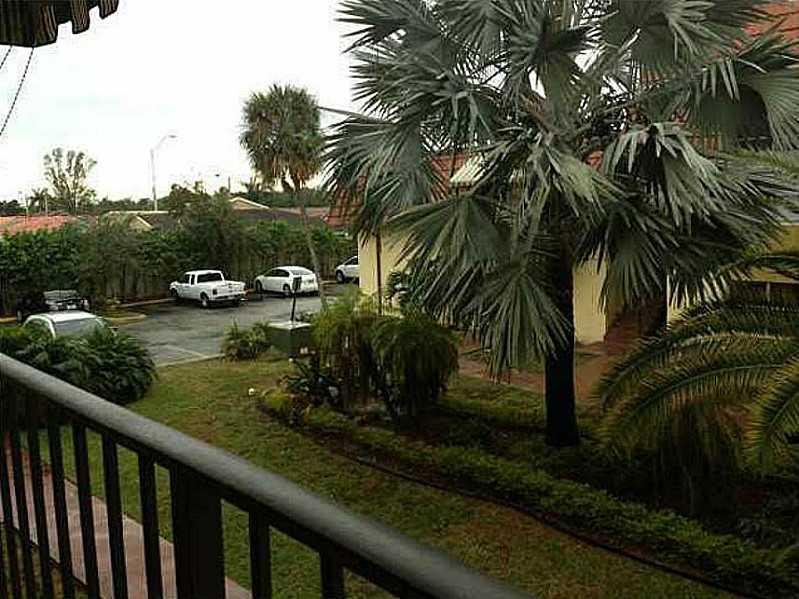 LOS PALACIOS BY MIAMI LAK - Residential Lease