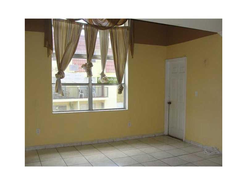 LOS PALACIOS BY MIAMI LAK - Residential Lease