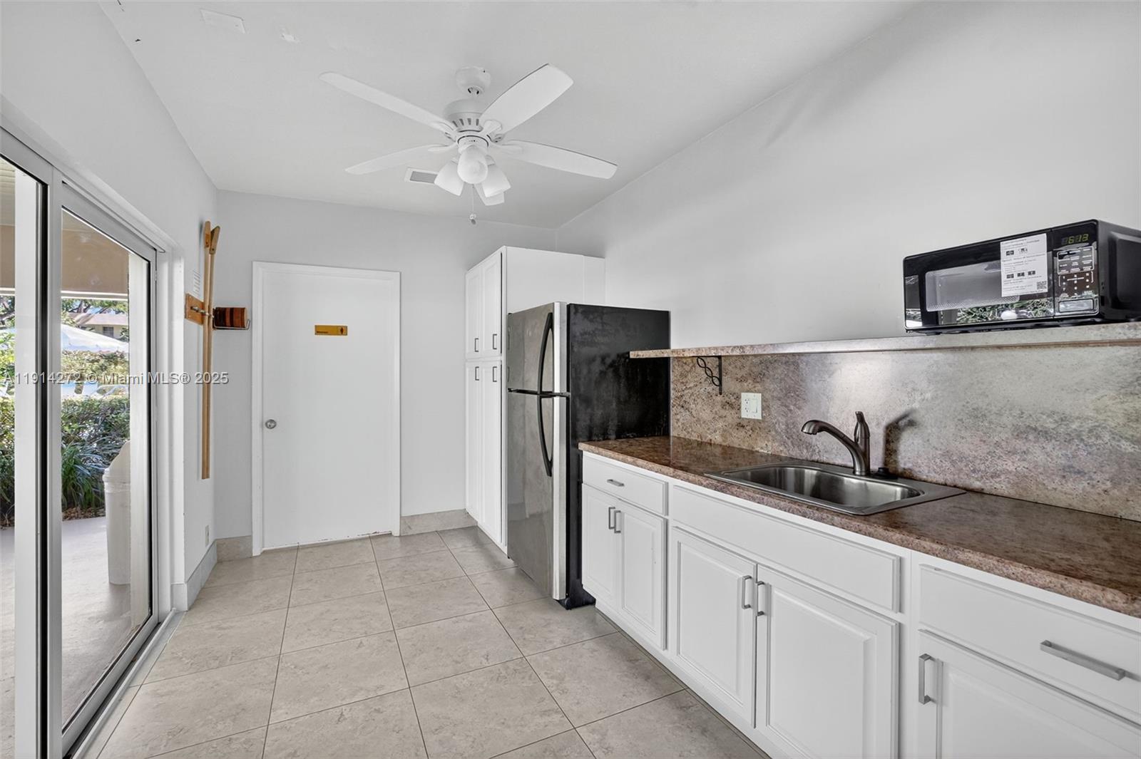 NO 74 PALM-AIRE COUNTRY C - Residential