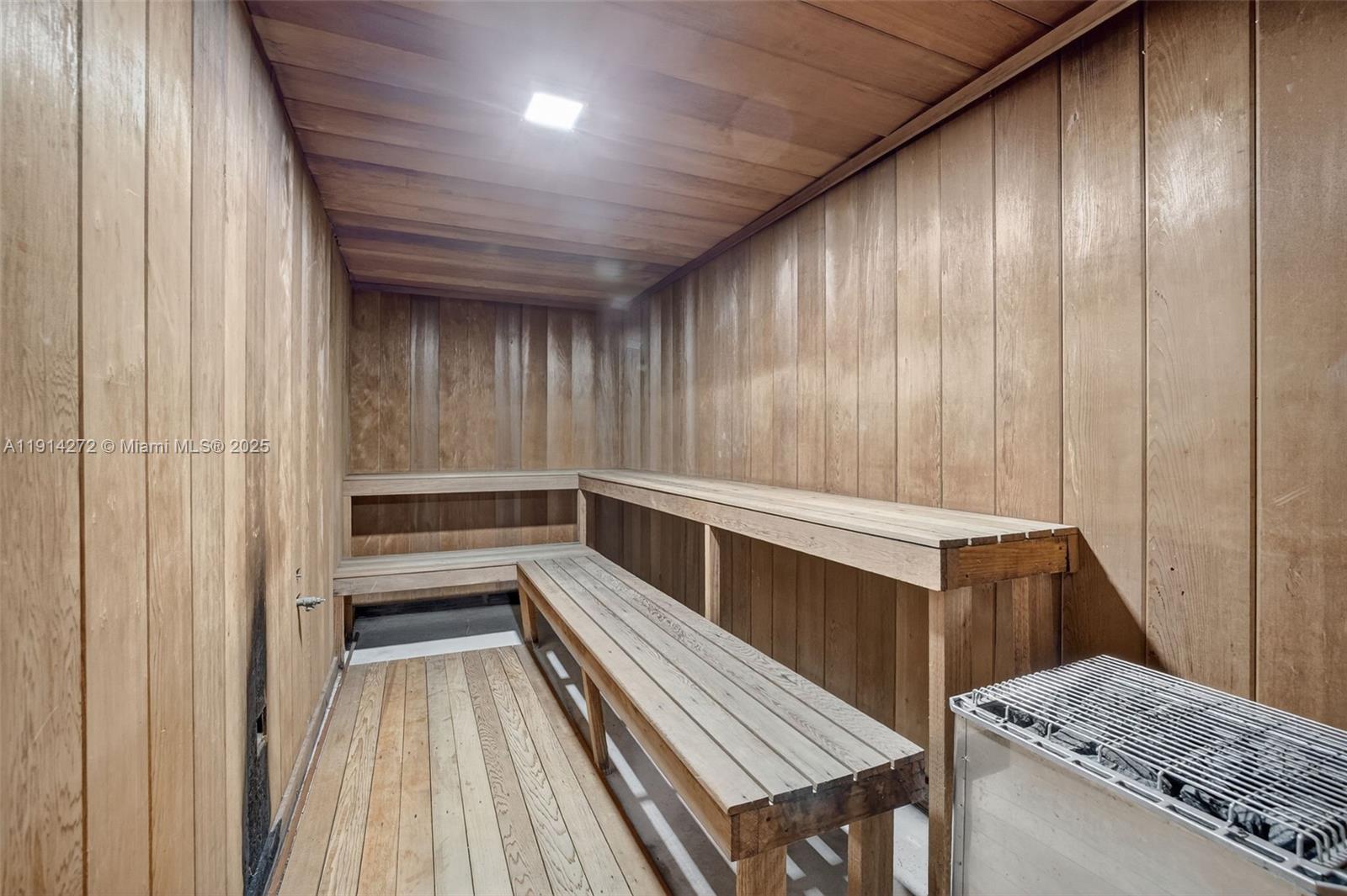 NO 74 PALM-AIRE COUNTRY C - Residential