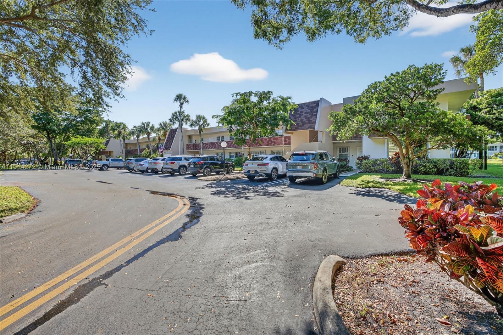 NO 74 PALM-AIRE COUNTRY C - Residential