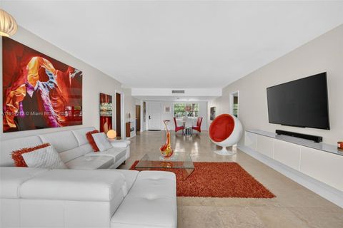 3611 Oaks Clubhouse Dr 202 Pompano Beach FL 33069