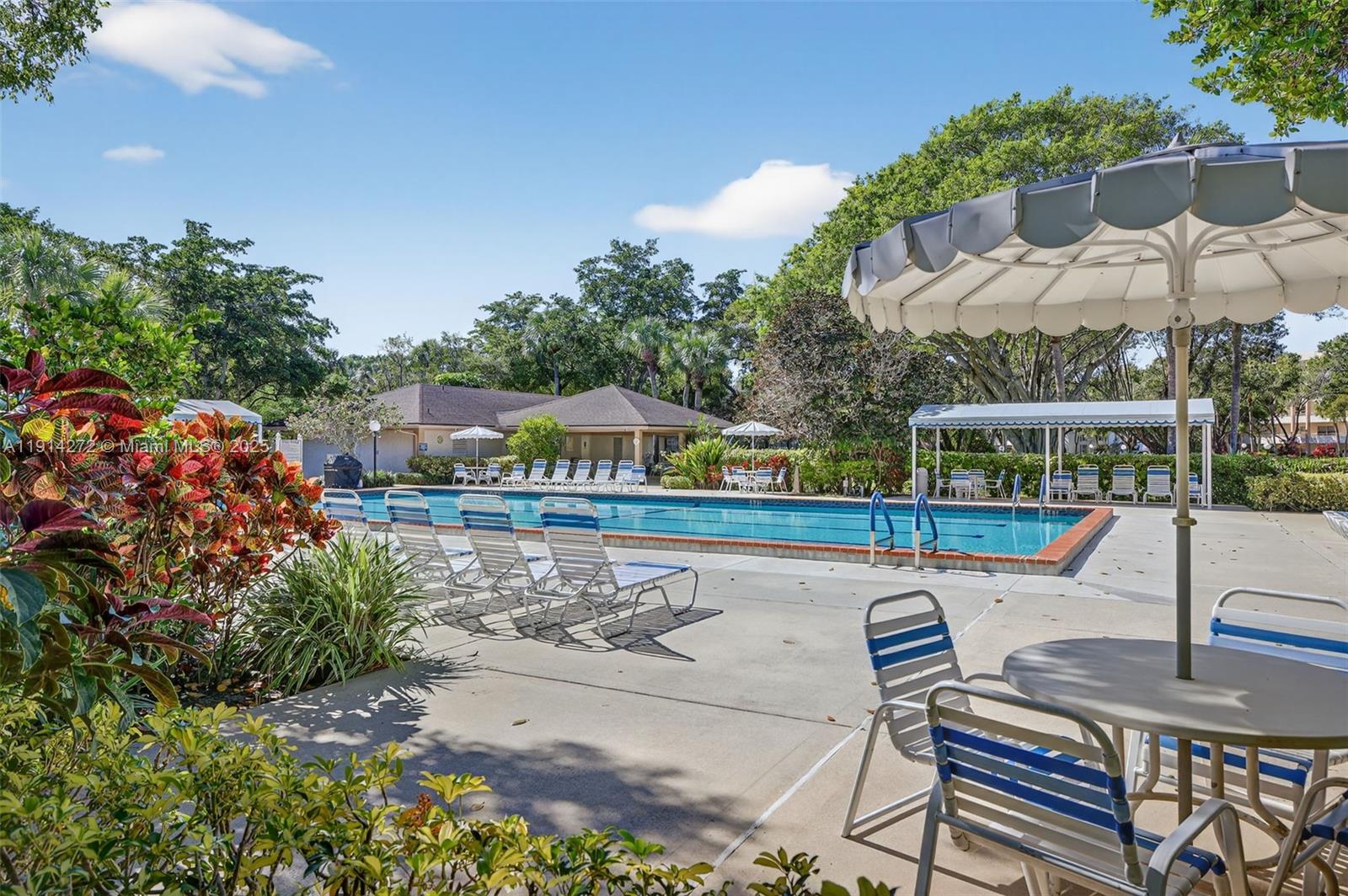 NO 74 PALM-AIRE COUNTRY C - Residential