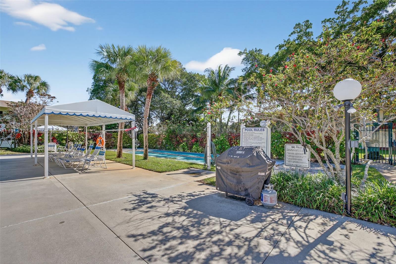 NO 74 PALM-AIRE COUNTRY C - Residential