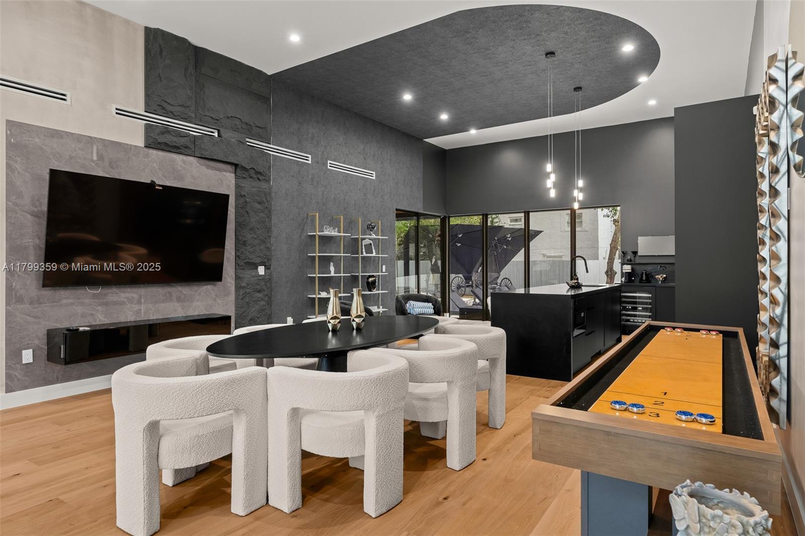 BUENA VISTA HEIGHTS EXTEN - Residential Lease