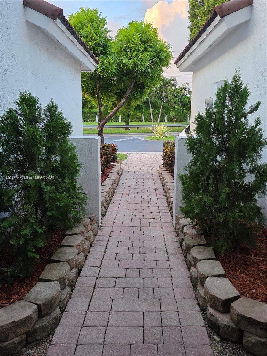 DIMENSIONS AT DORAL - Residential