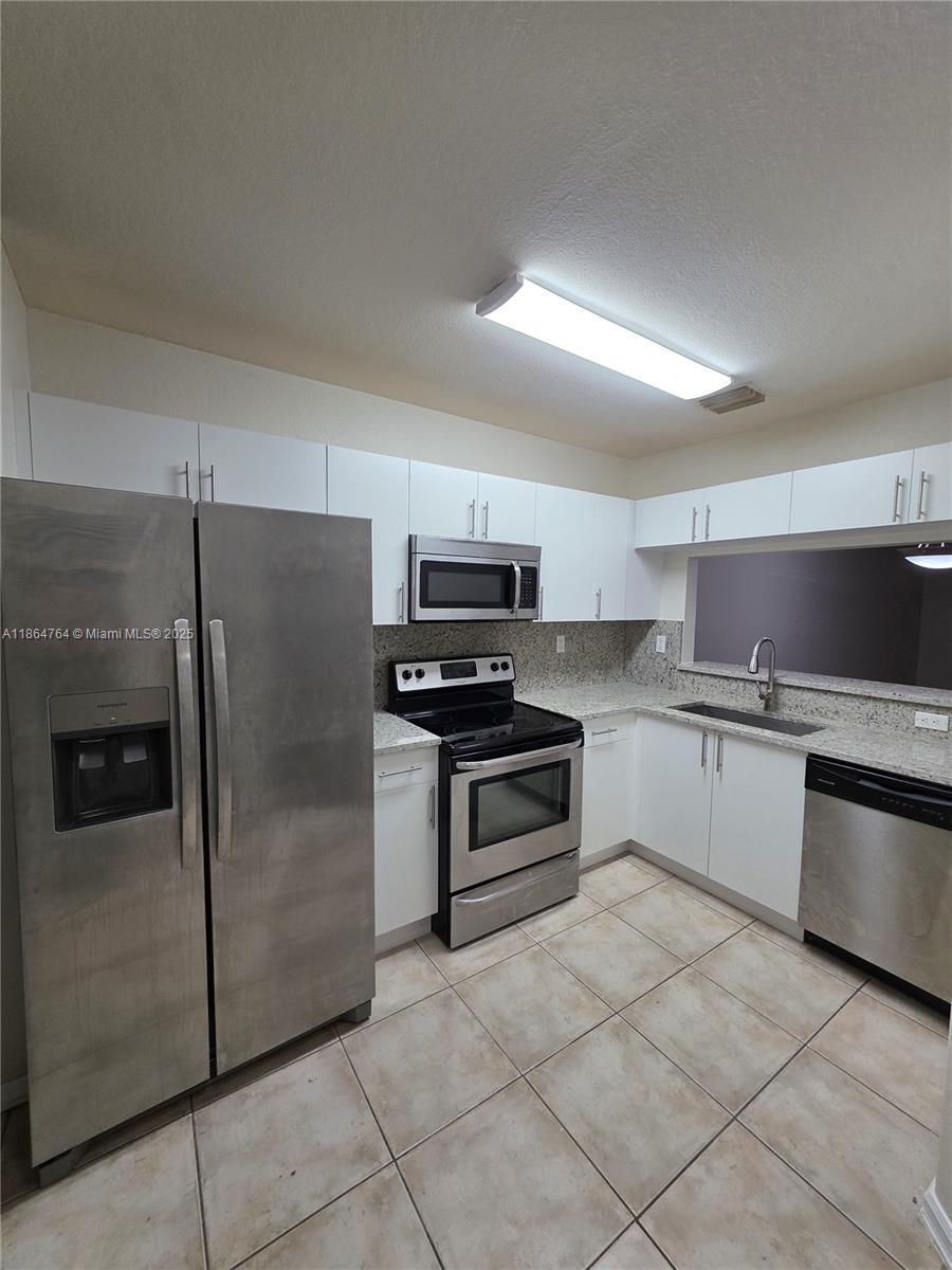 DIMENSIONS AT DORAL - Residential