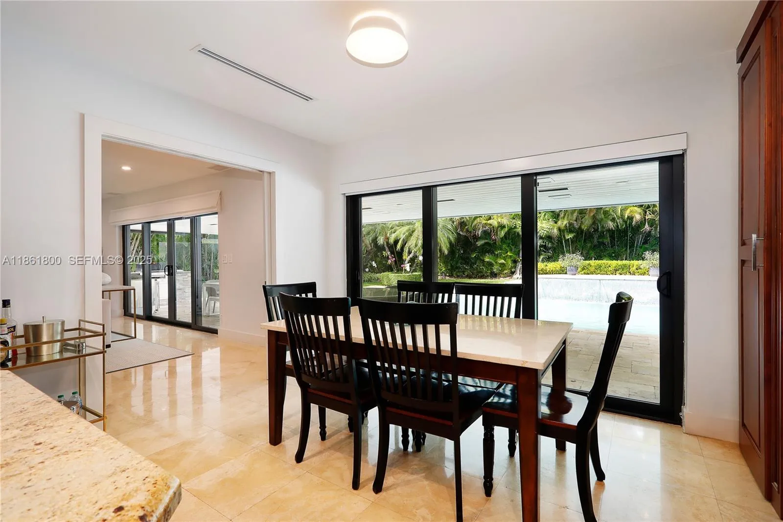 Coral Gables, Florida 33143, United States, 5 Bedrooms Bedrooms, ,5 BathroomsBathrooms,Residential,Active,194959